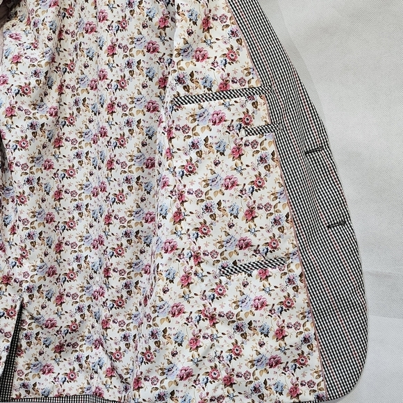 Paisley & Grey Skinny Fit Black White Red Checked Suit Coat Jacket Size 40R - Picture 7 of 9